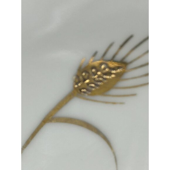 Lefton Snack Plates Hand Painted Castle Gold Scalloped Edge Shell Shaped 8" VTG - Picture 6 of 6